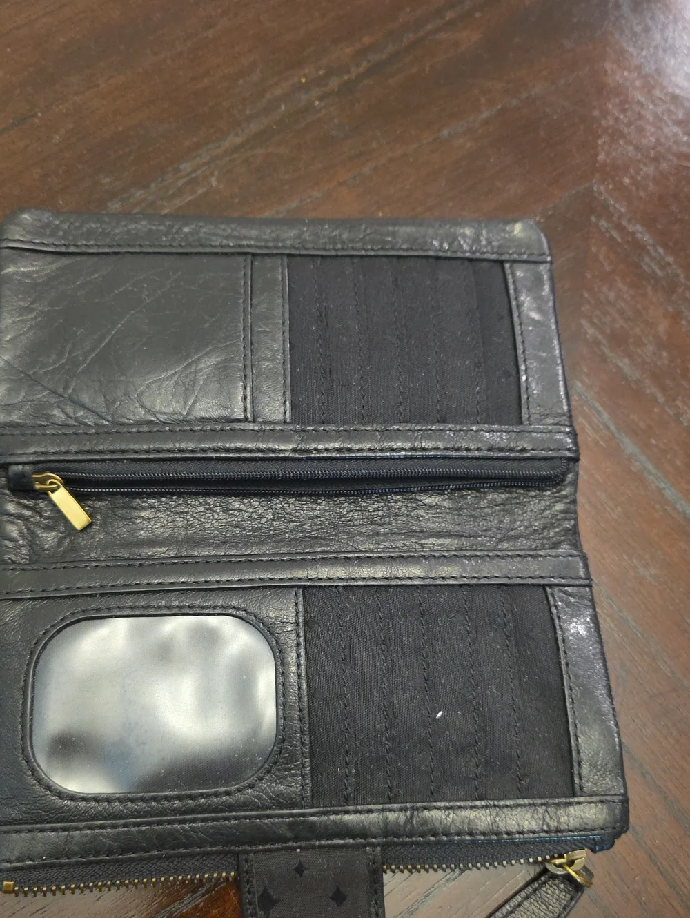 Fossil Black Leather Wallet with Gold Plate